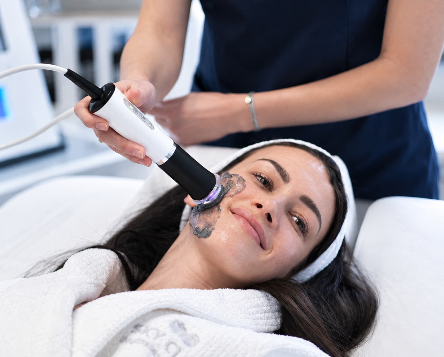 Klinika medycyny estetycznej SkyClinic we Wrocławiu i Warszawie